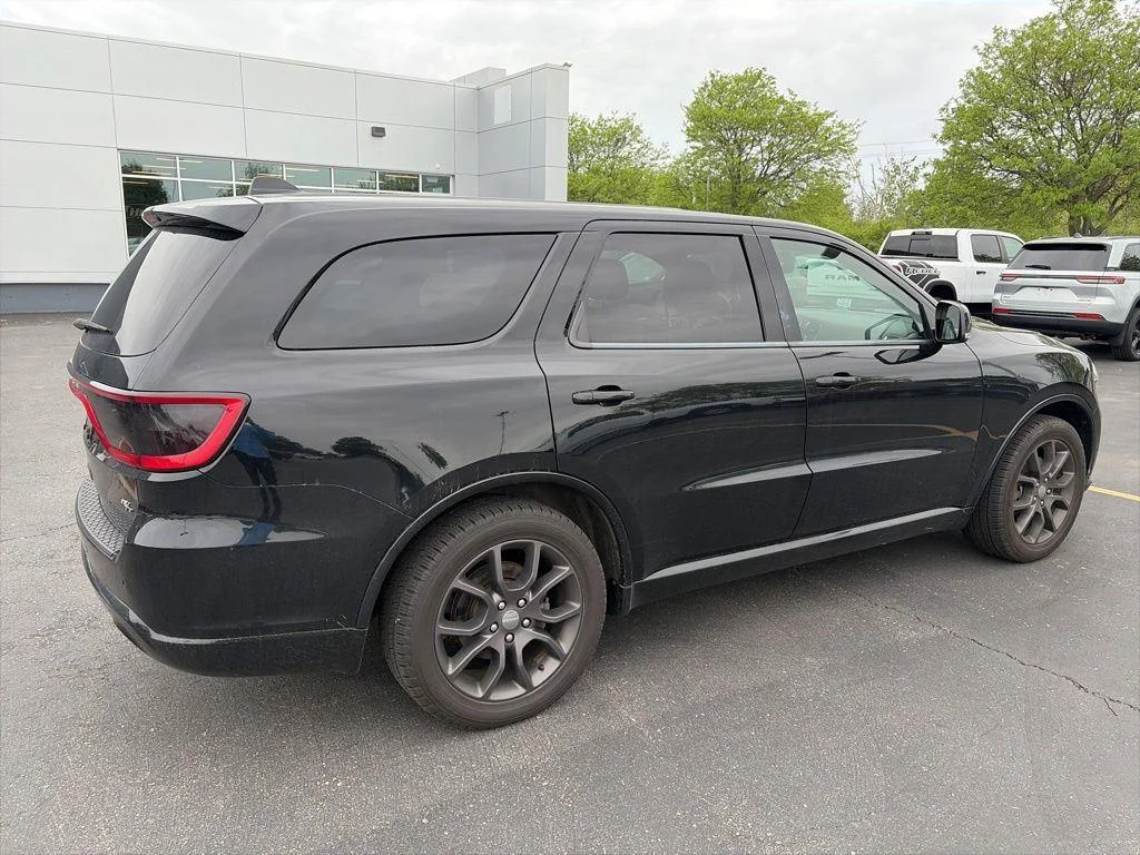 Used 2018 DB Black Clearcoat Dodge R/T image 8