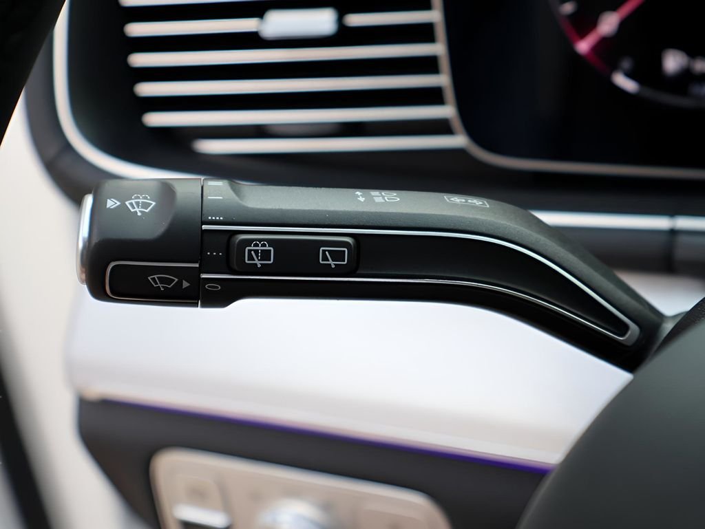 2025 Mercedes-Benz GLS Base - Photo 37