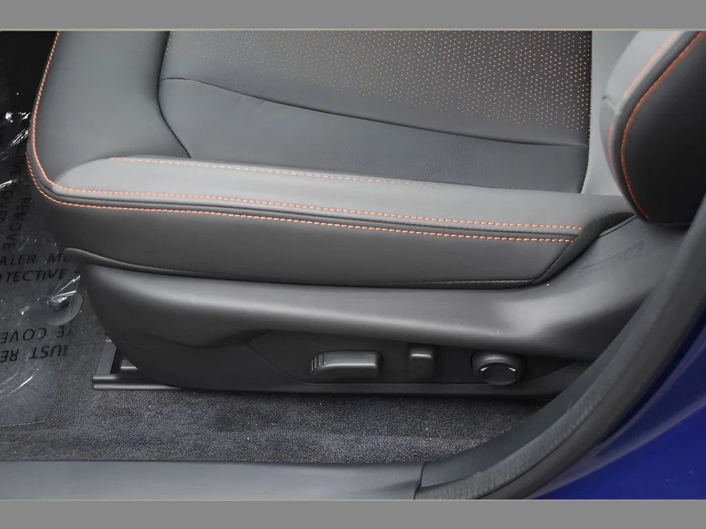 New 2026 SAPPHIRE BLUE PEARL Subaru Limited image 30