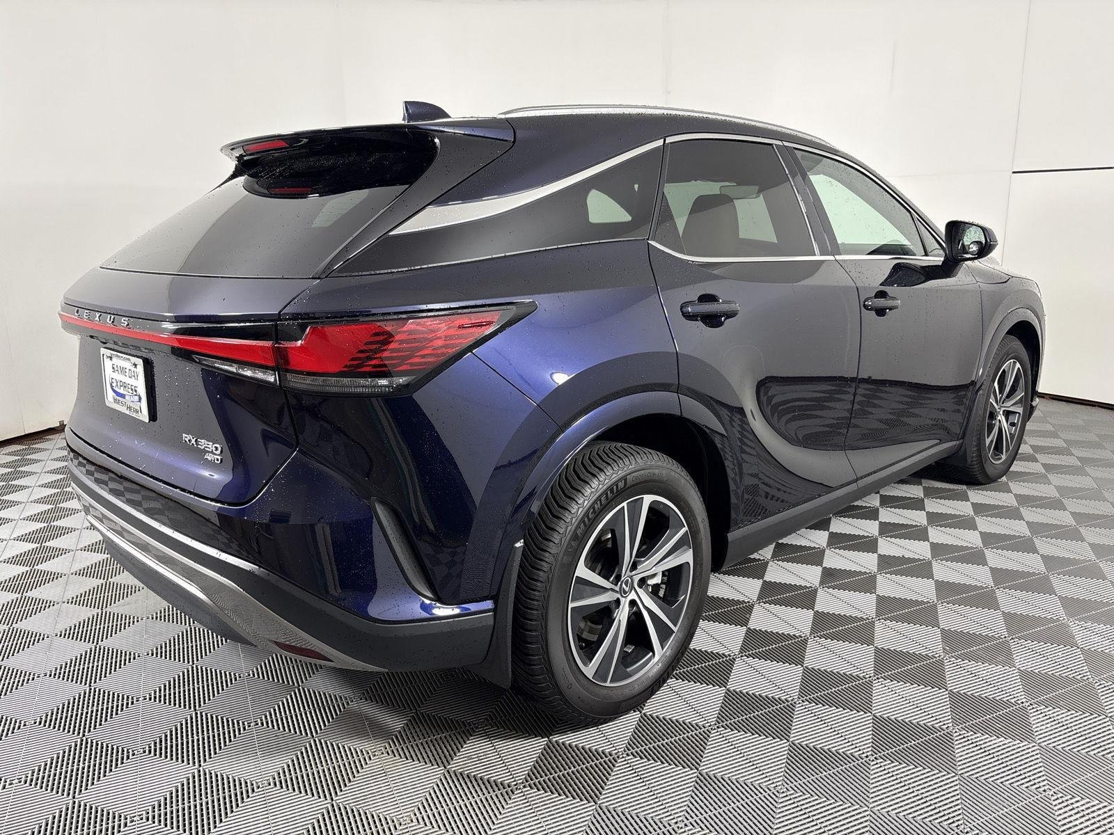 Used 2025 Nightfall Mica Lexus Premium image 21
