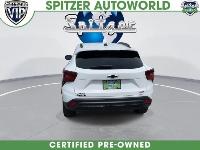 Used 2025 White Chevrolet 2RS image 8