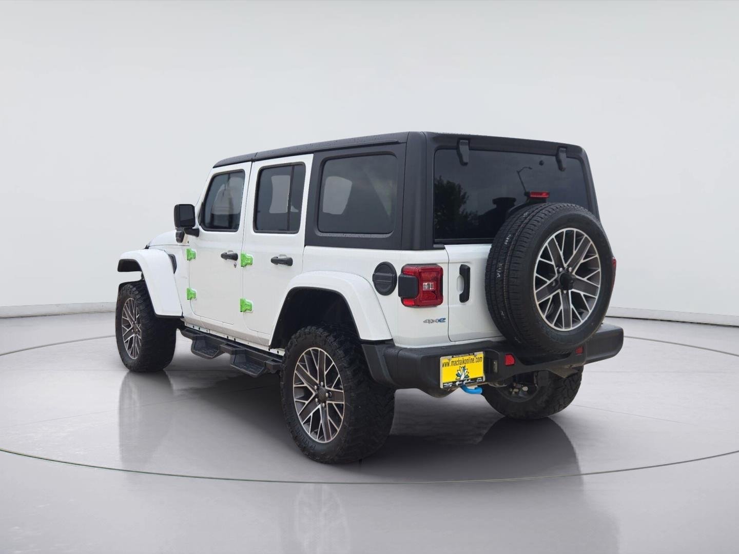 Used 2023 Bright White Clearcoat Jeep Sahara image 3