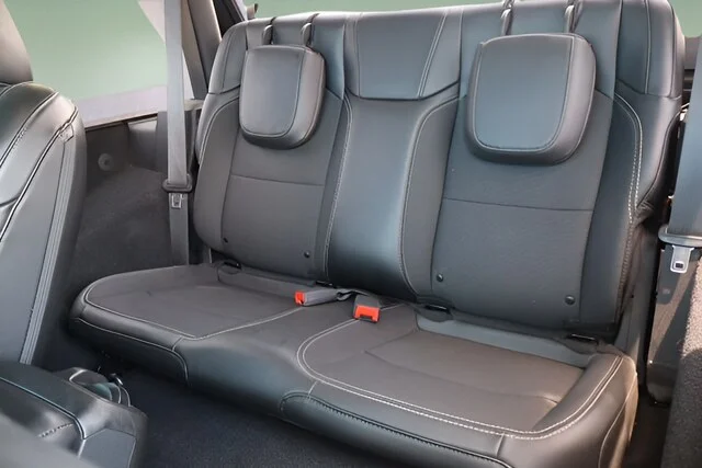 Used 2021 Granite Crystal Metallic Clearcoat Jeep Sport image 22