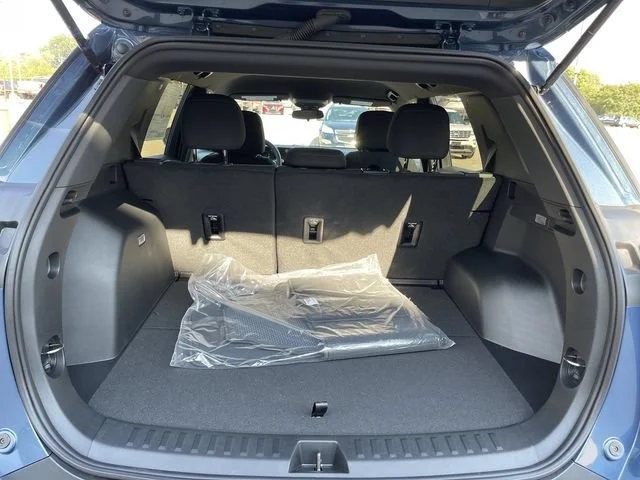 New 2027 Lakeshore Blue Metallic Chevrolet LT image 22