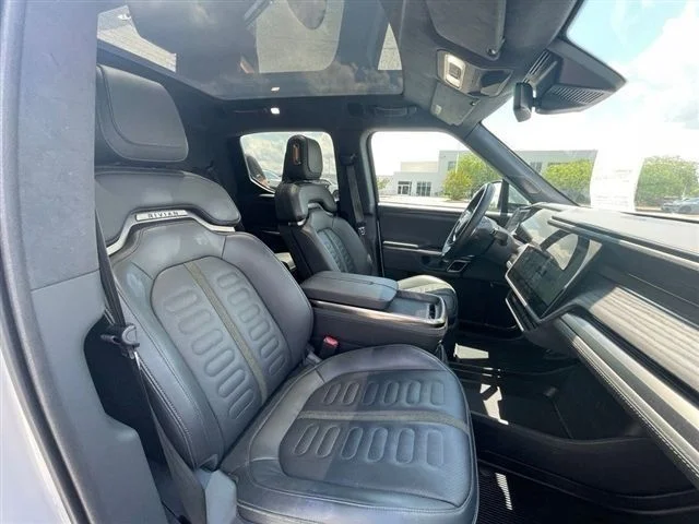 Used 2022 White Rivian Adventure image 14