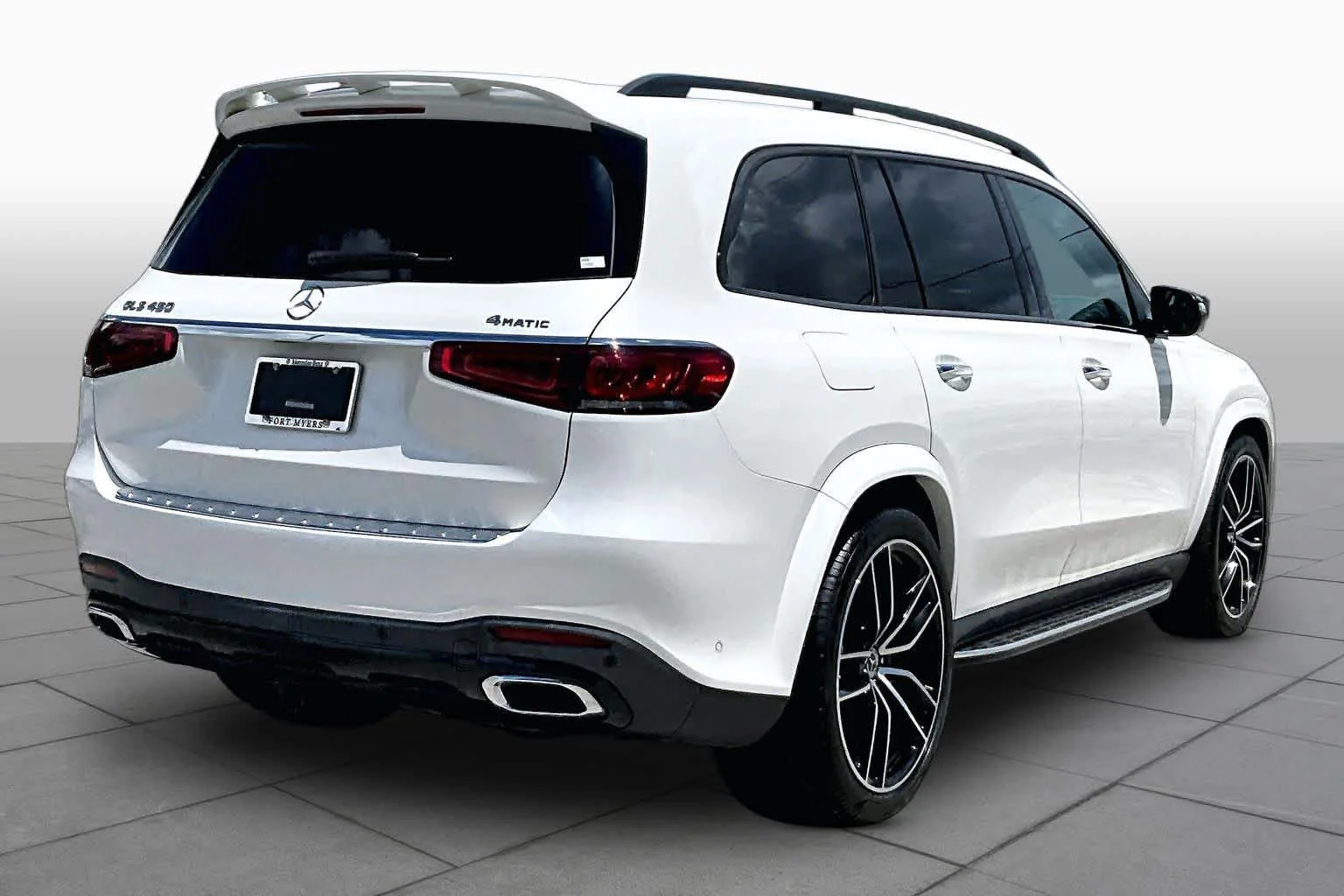 Used 2022 MANUFAKTUR Diamond White Bright Mercedes-Benz GLS 450 image 13