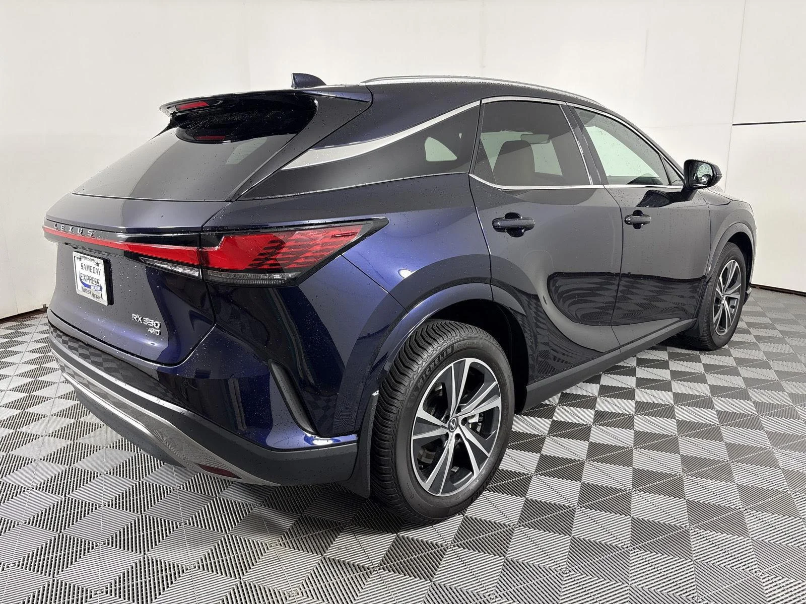 Used 2025 Nightfall Mica Lexus Premium image 21