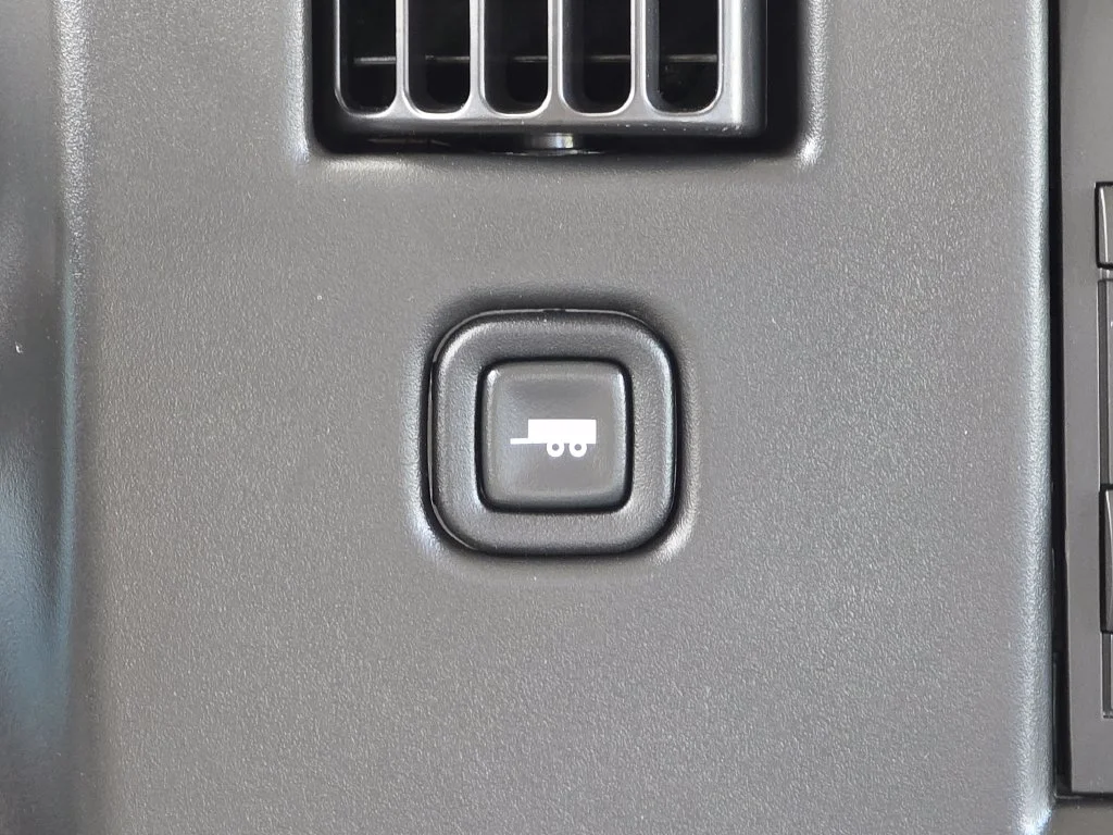 New 2026 White Chevrolet Work Van image 29