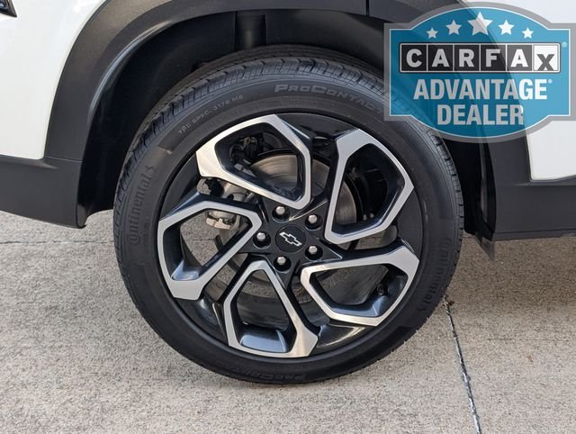 Used 2025 Summit White Chevrolet 2RS image 4