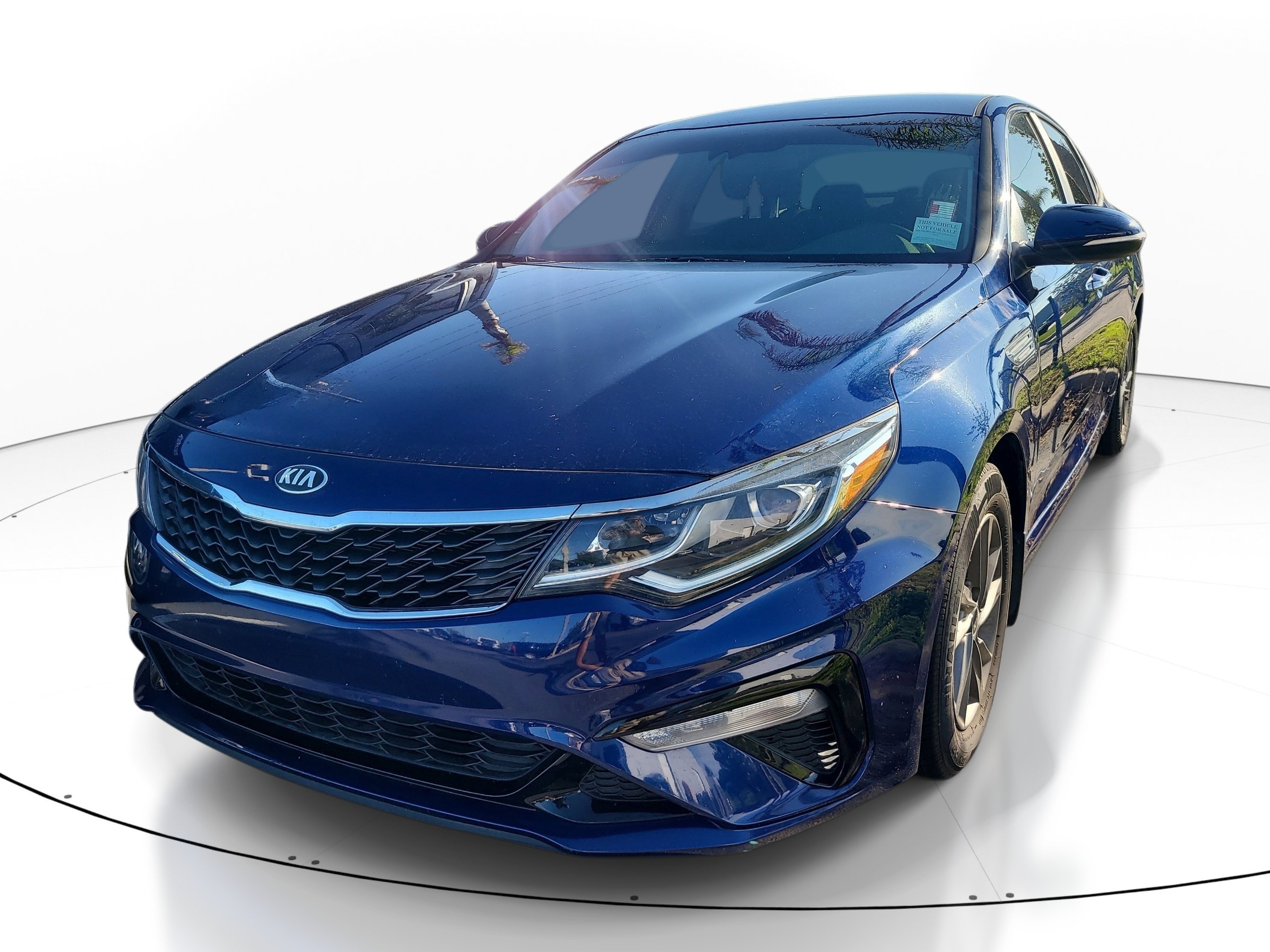 Used 2020 Horizon Blue Kia LX image 3