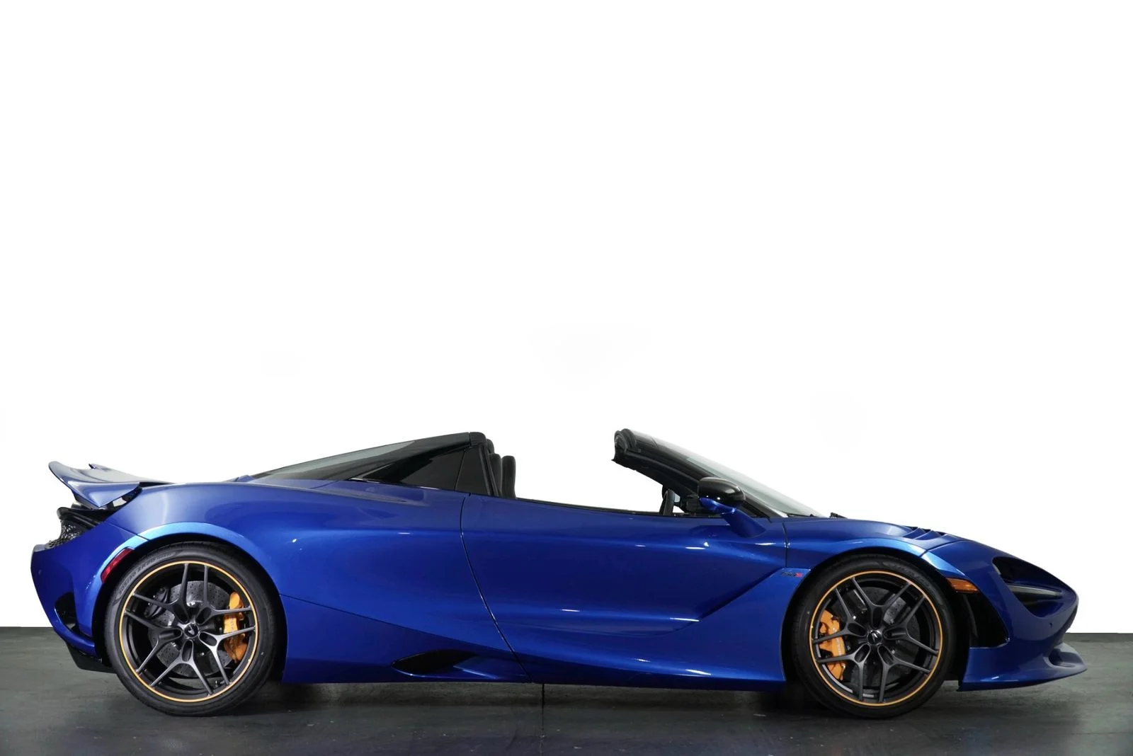 New 2026 Blue McLaren  image 31