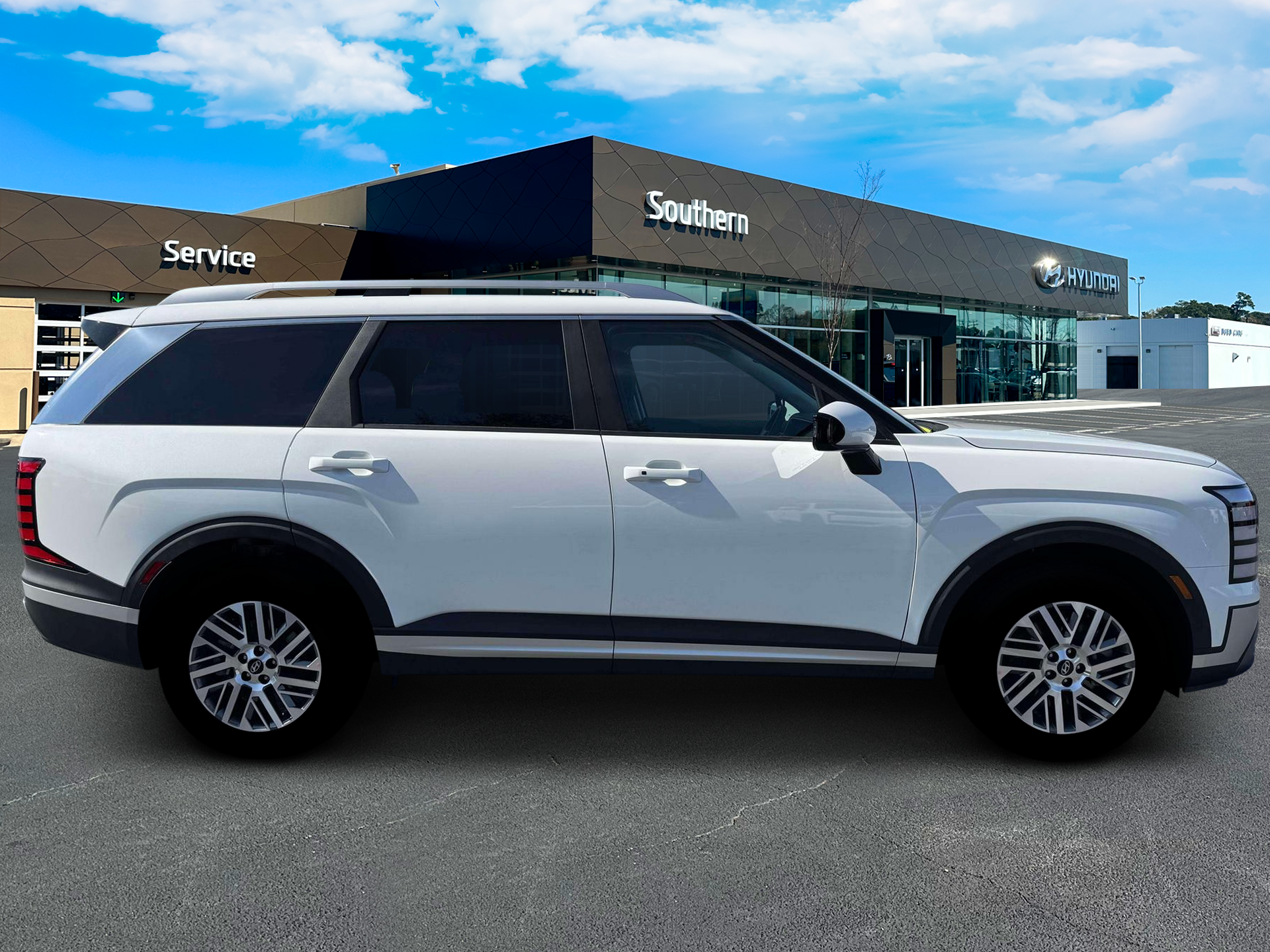 New 2026 White Hyundai SEL FWD image 9