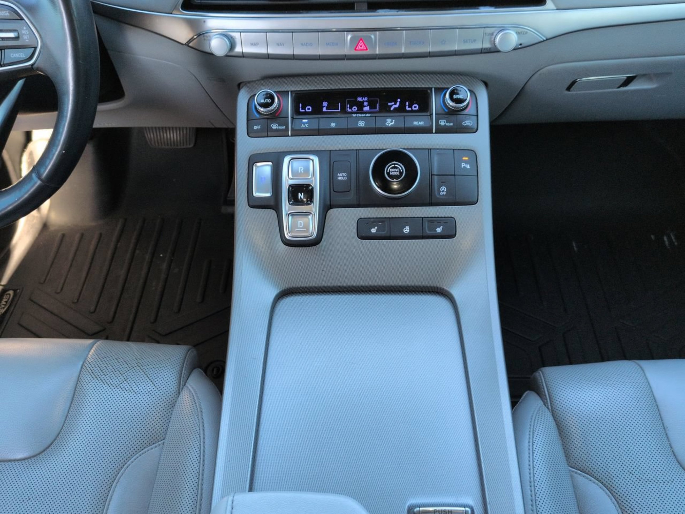 Used 2022 Typhoon Silver Hyundai SEL image 17