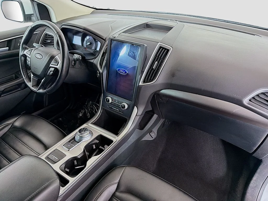 Used 2023 Oxford White Ford SEL image 19