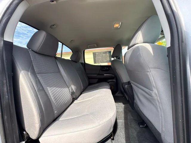 Used 2020 Silver Toyota SR5 image 15