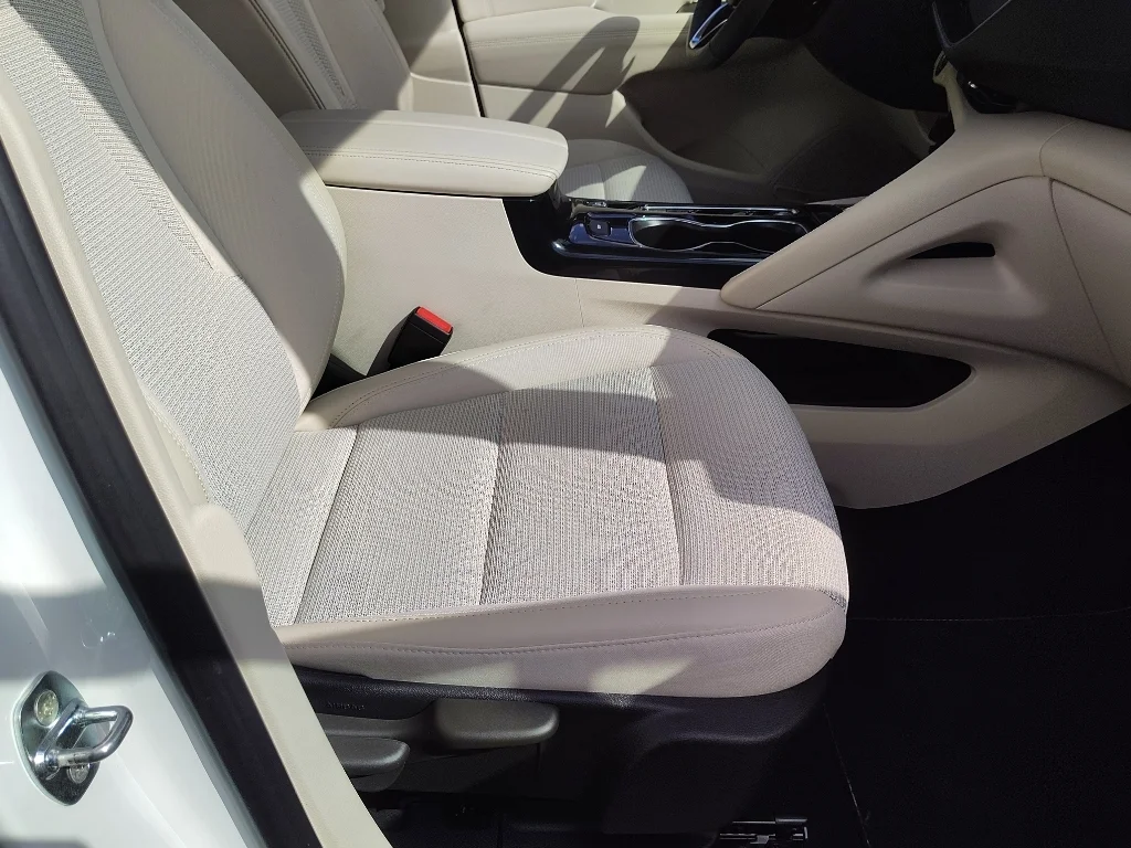 Used 2023 Summit White Buick Preferred image 23