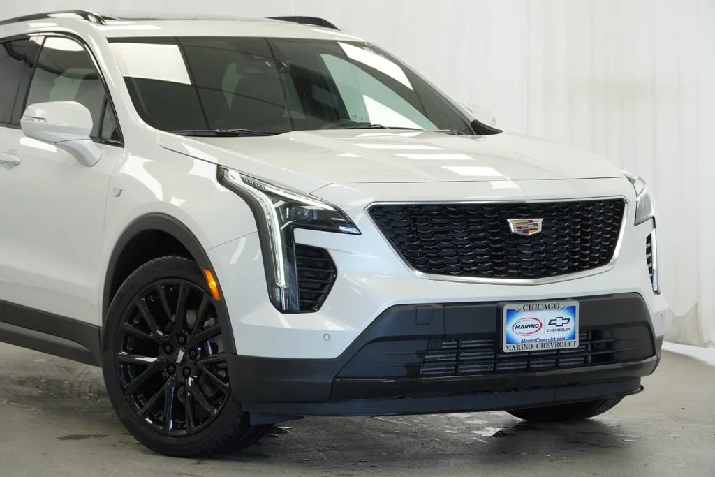 Used 2023 Crystal White Tricoat Cadillac Sport image 8