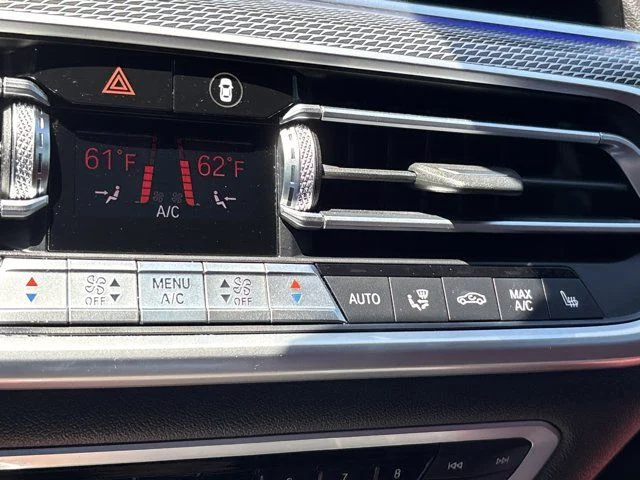 Used 2020 Gray BMW M50i image 39