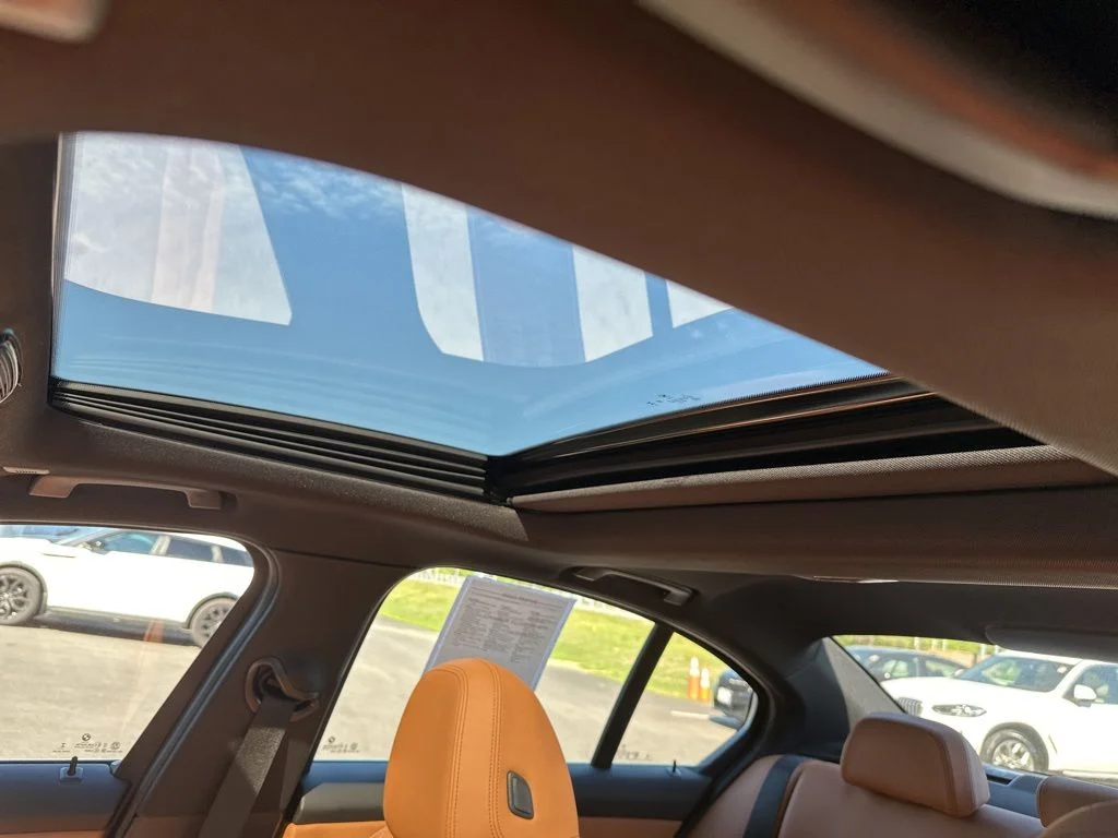 2026 BMW 3 Series 330i - Photo 19