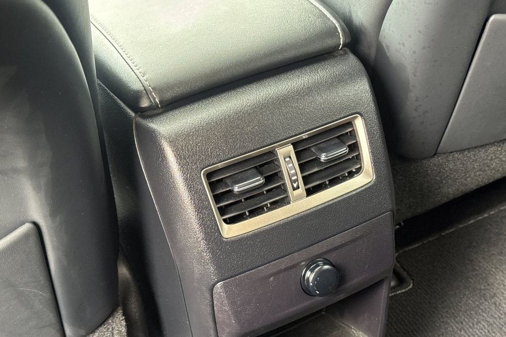 Used 2019 White Lexus 350 image 16