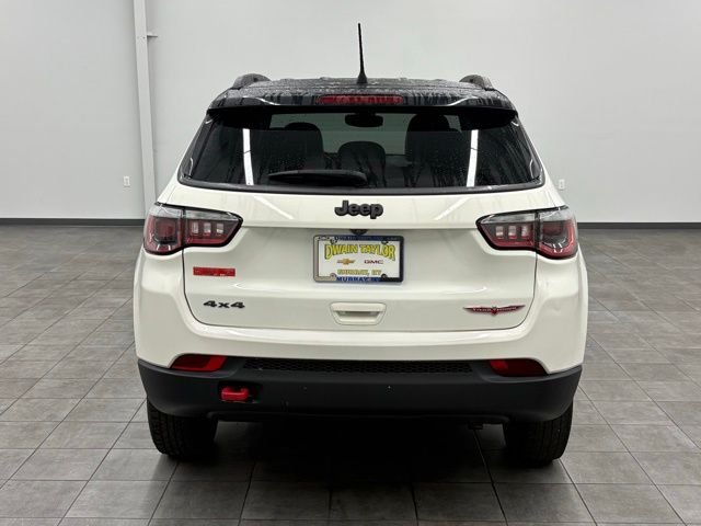 Used 2020 White Jeep Trailhawk image 3