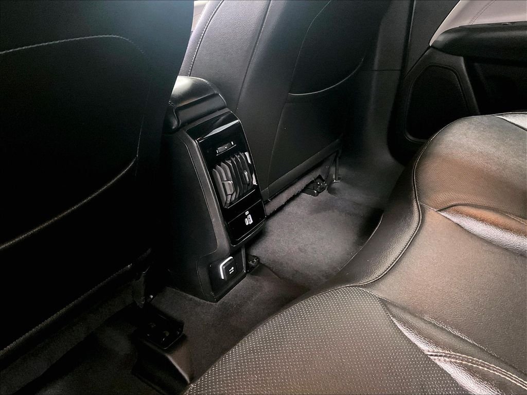 Used 2024 White Jeep Limited image 27