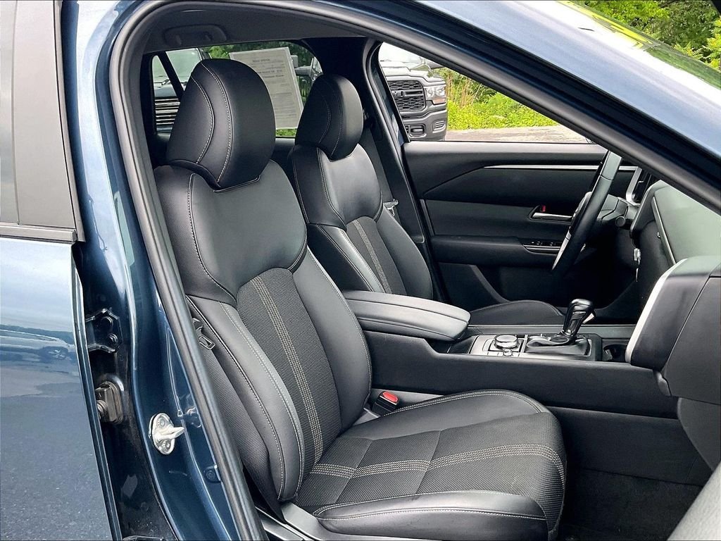 Used 2025 Ingot Blue Metallic Mazda 2.5 S Preferred Package image 10