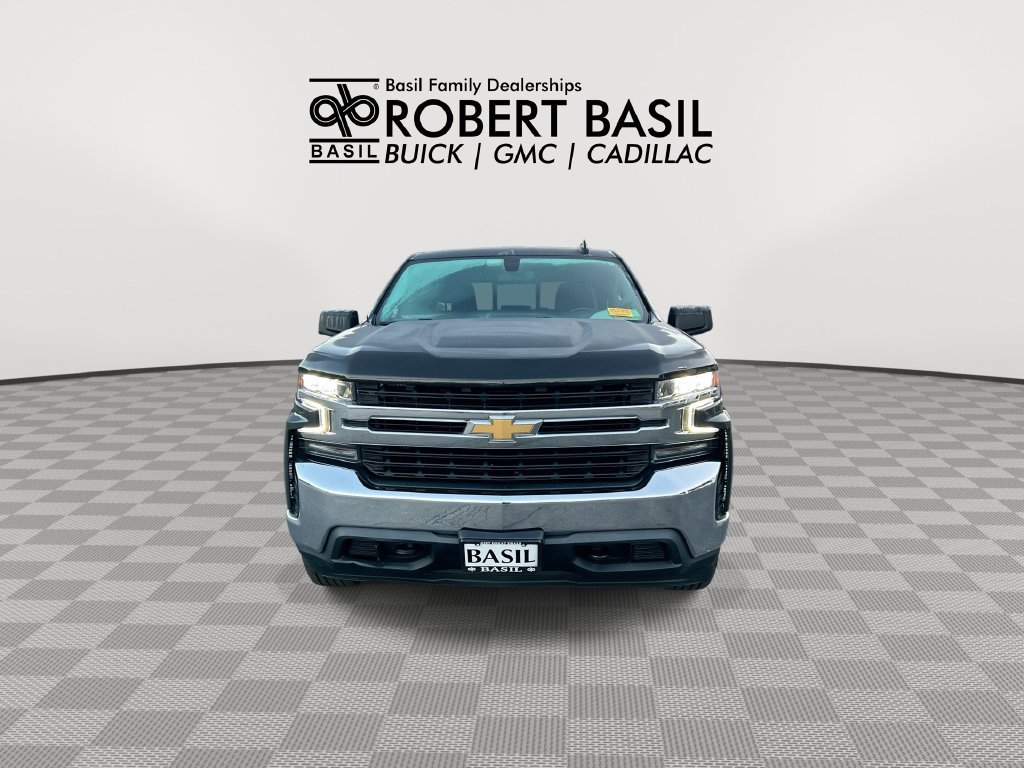 Used 2019 Gray Chevrolet LT image 3