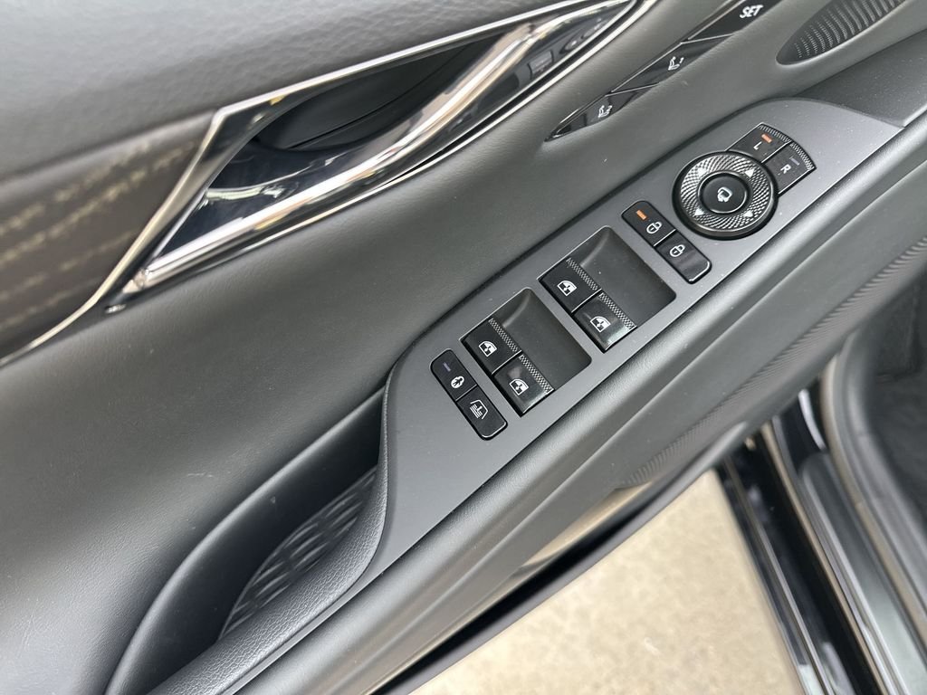 New 2026 Black Genesis 3.5T PRESTIGE BLACK image 15
