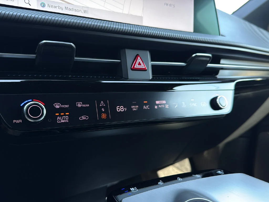 Certified Used 2024 Yacht Blue Kia GT-Line image 19