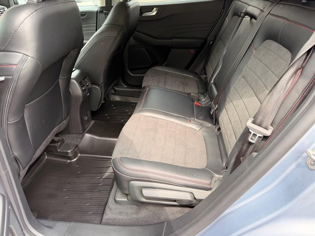Used 2022 Blue Ford SEL image 10