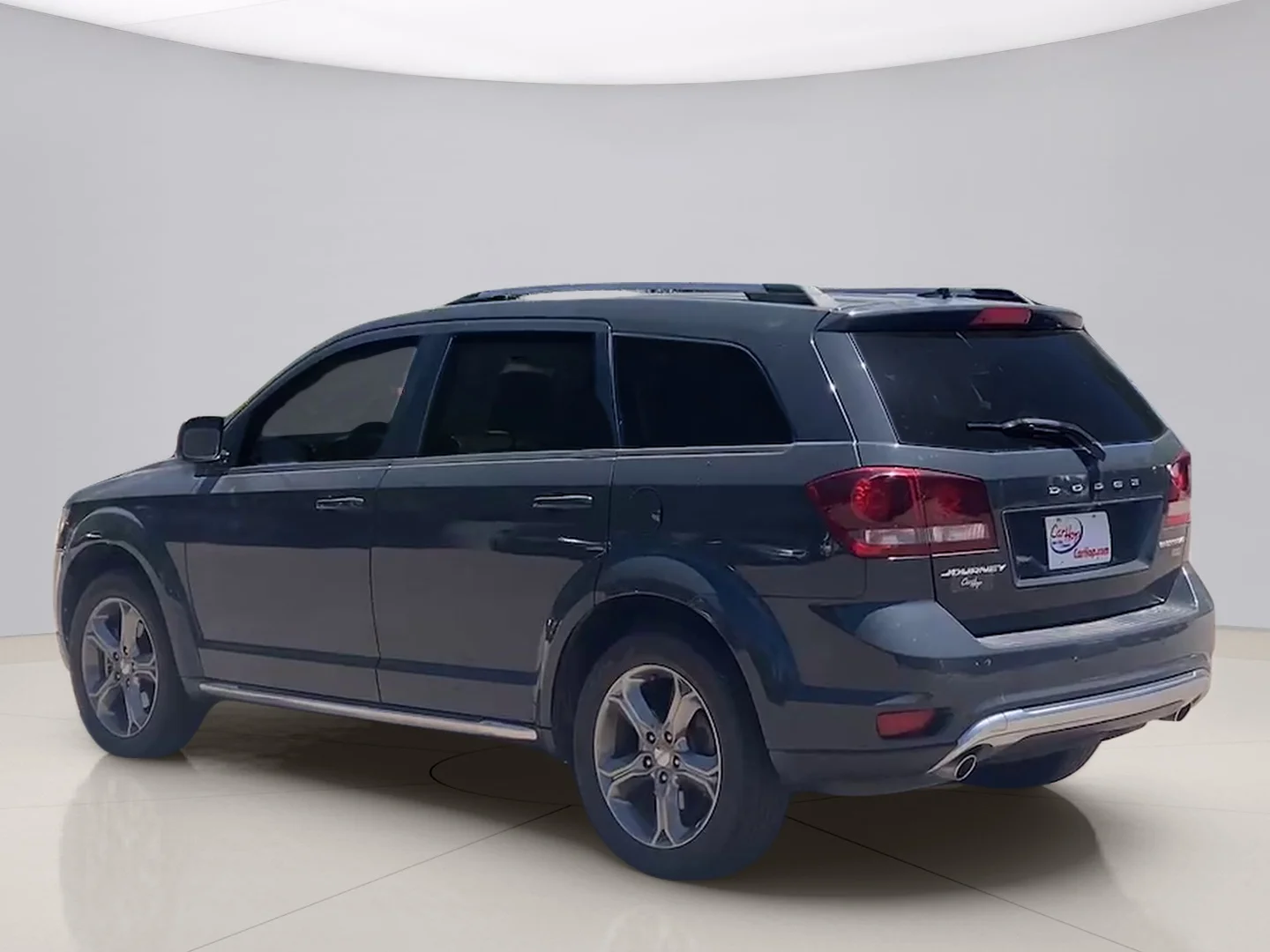 Used 2017 Gray Dodge CROSSROADS image 3