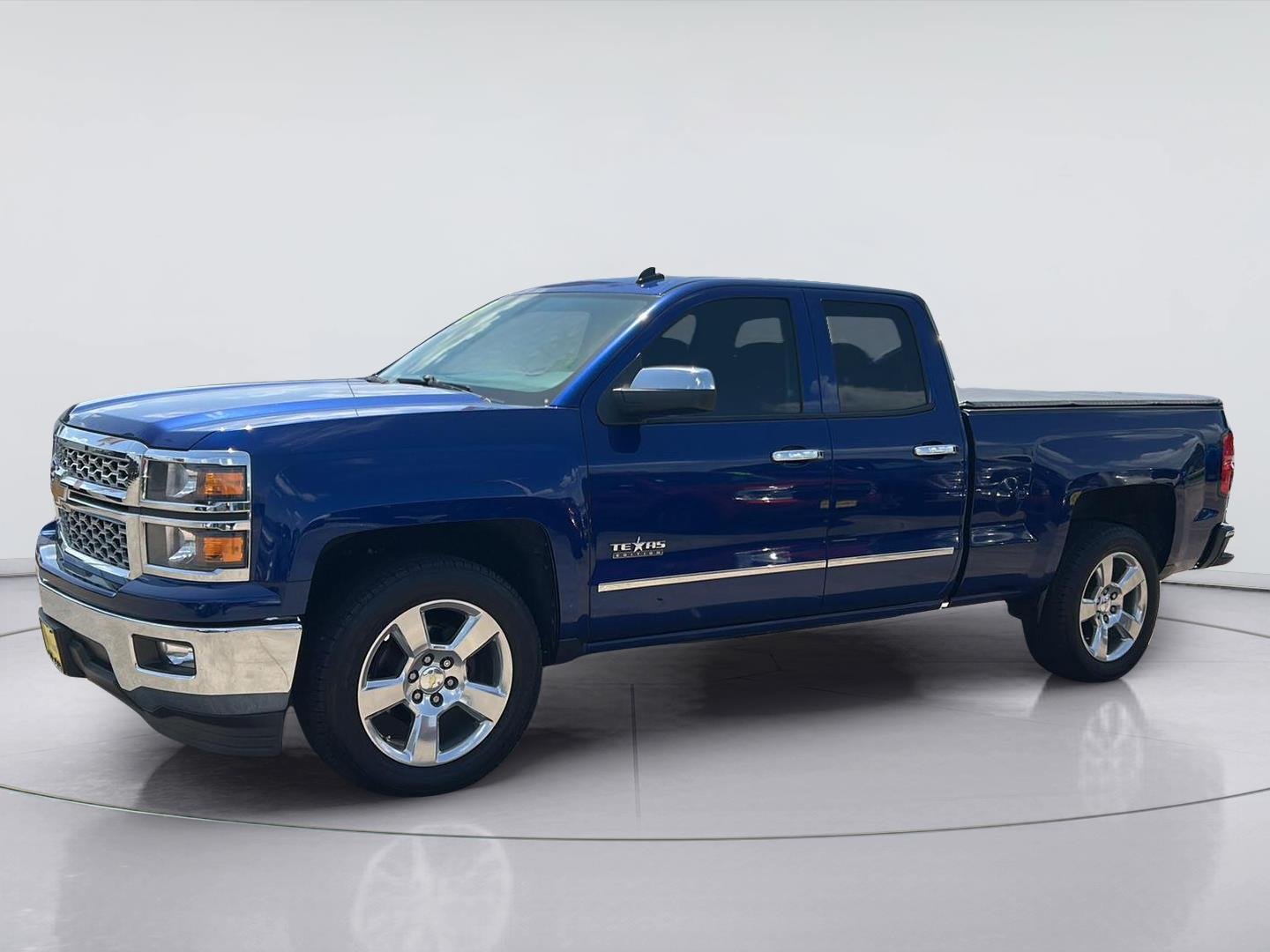 Used 2014 Blue Topaz Metallic Chevrolet LT image 1