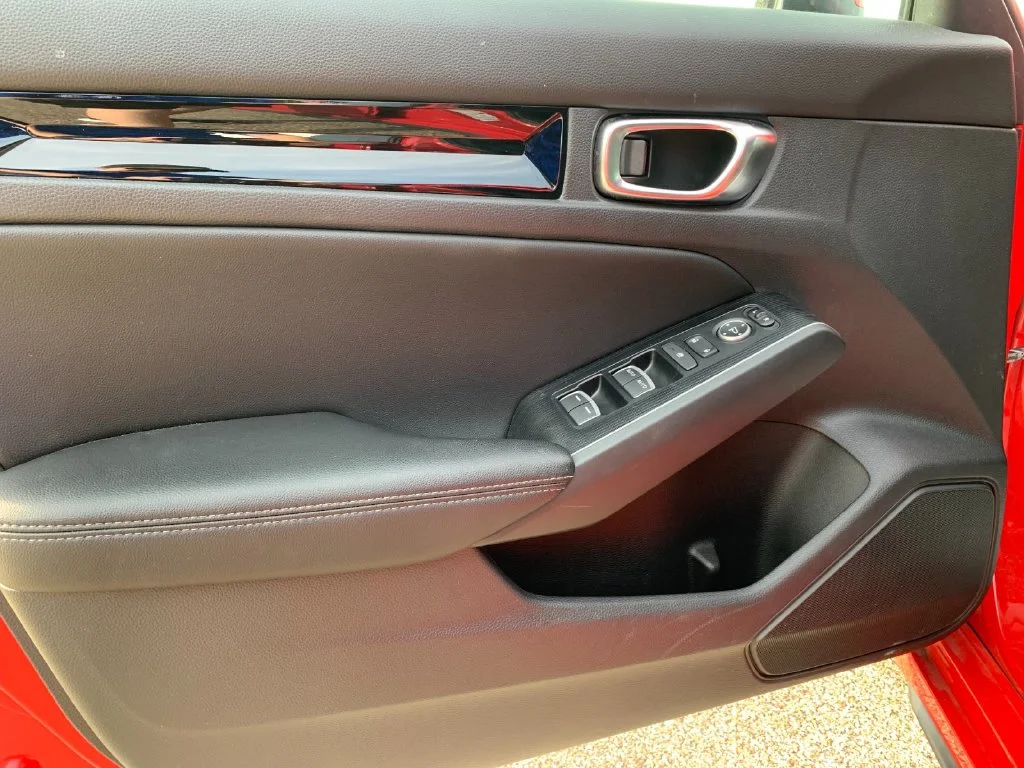 Used 2022 Red Honda Sport Touring image 12
