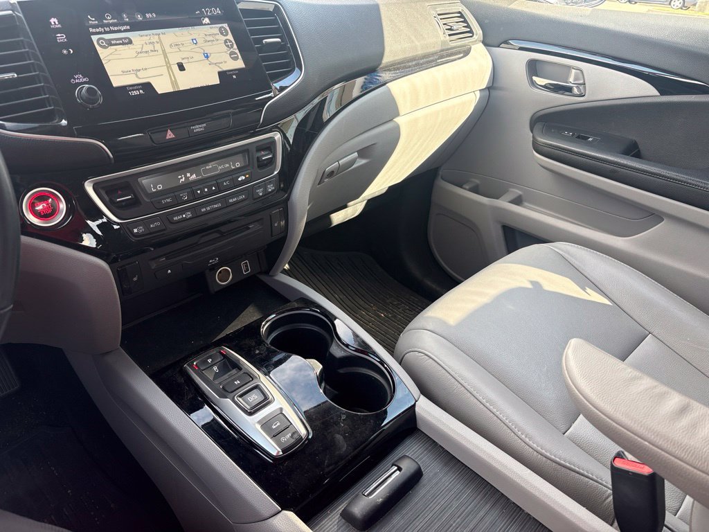 Used 2022 Silver Honda Touring 7 Passenger image 25
