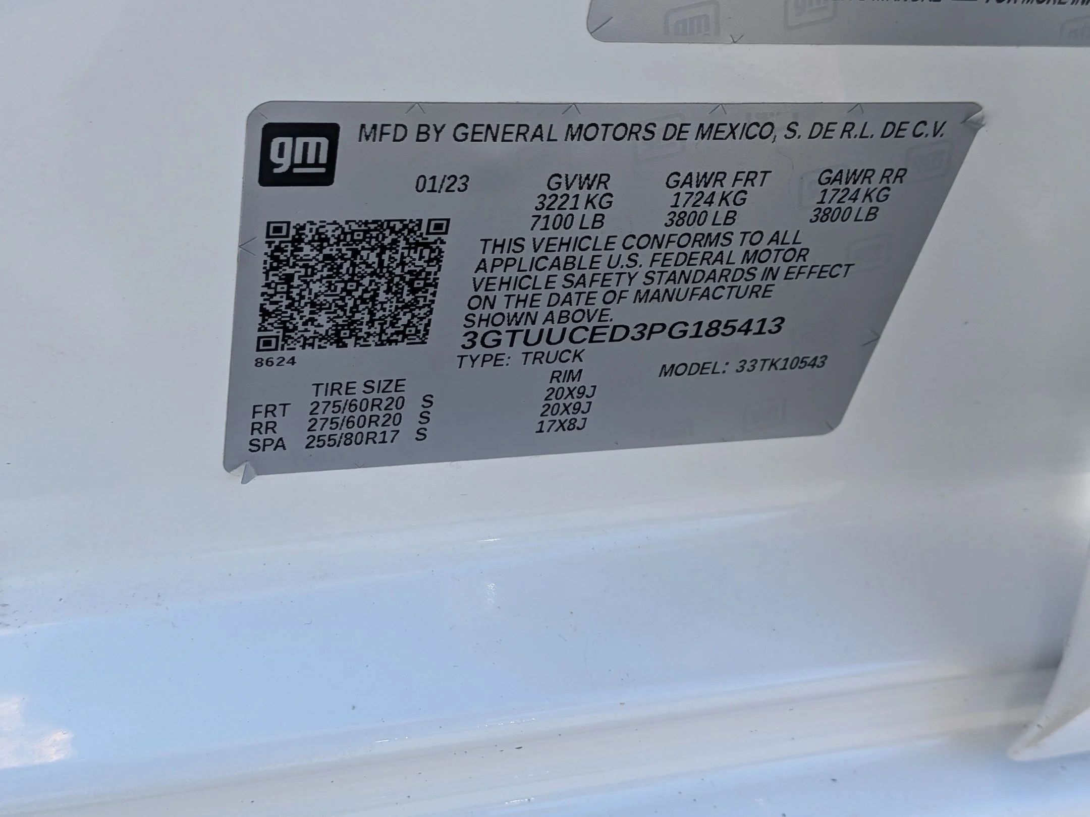 Used 2023 Summit White GMC Elevation image 31