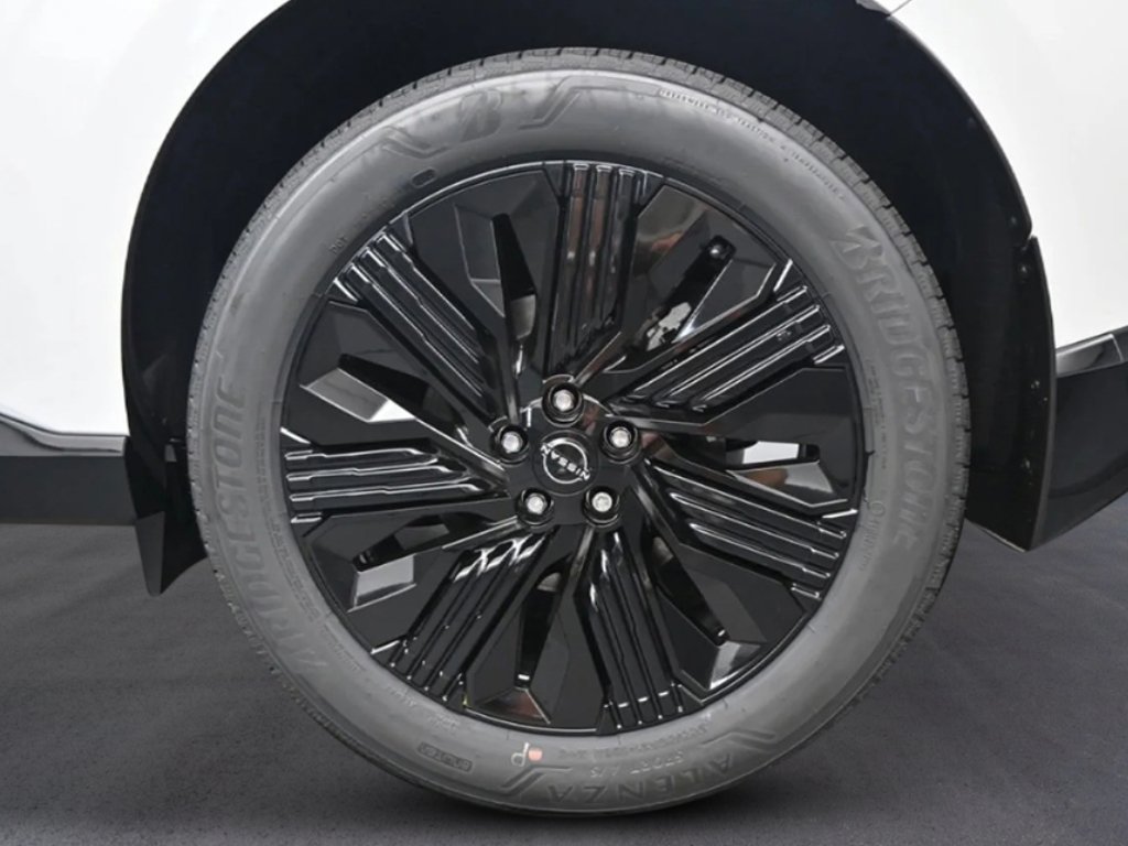 New 2027 Everest White Pearl Tricoat/Super Black Nissan Dark Armor image 9