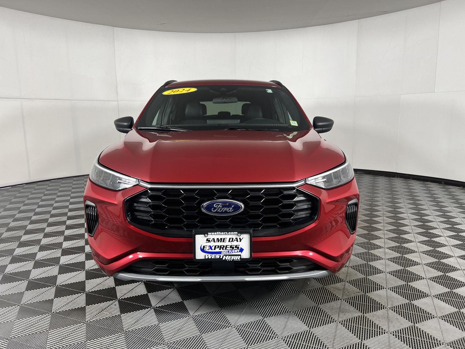 Used 2024 Rapid Red Metallic Tinted Clearcoat Ford ST-Line image 17