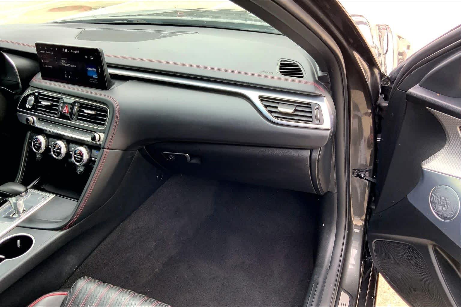 Used 2023 Makalu Gray Genesis 2.0T image 19
