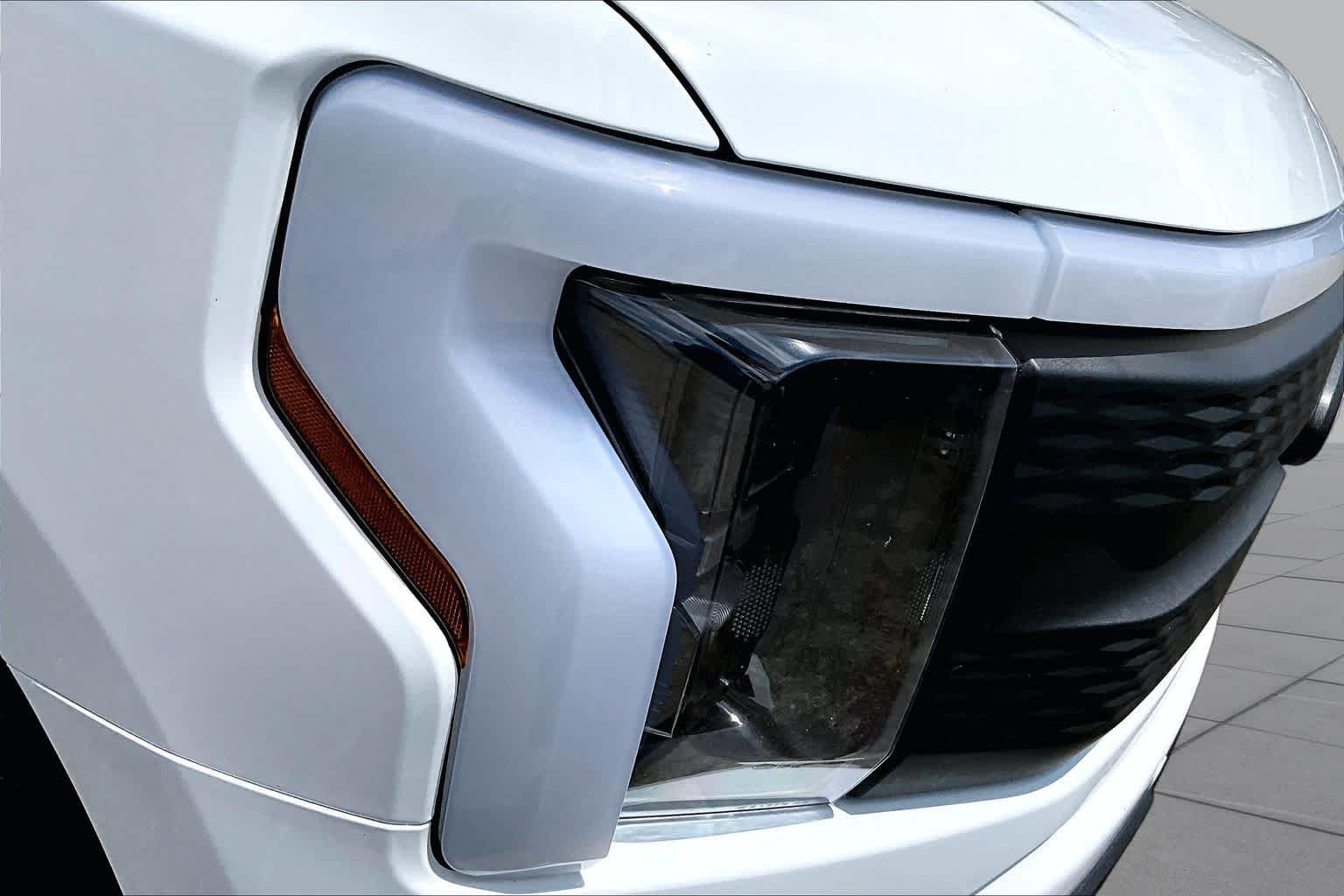 Used 2025 Oxford White Ford Flash image 26
