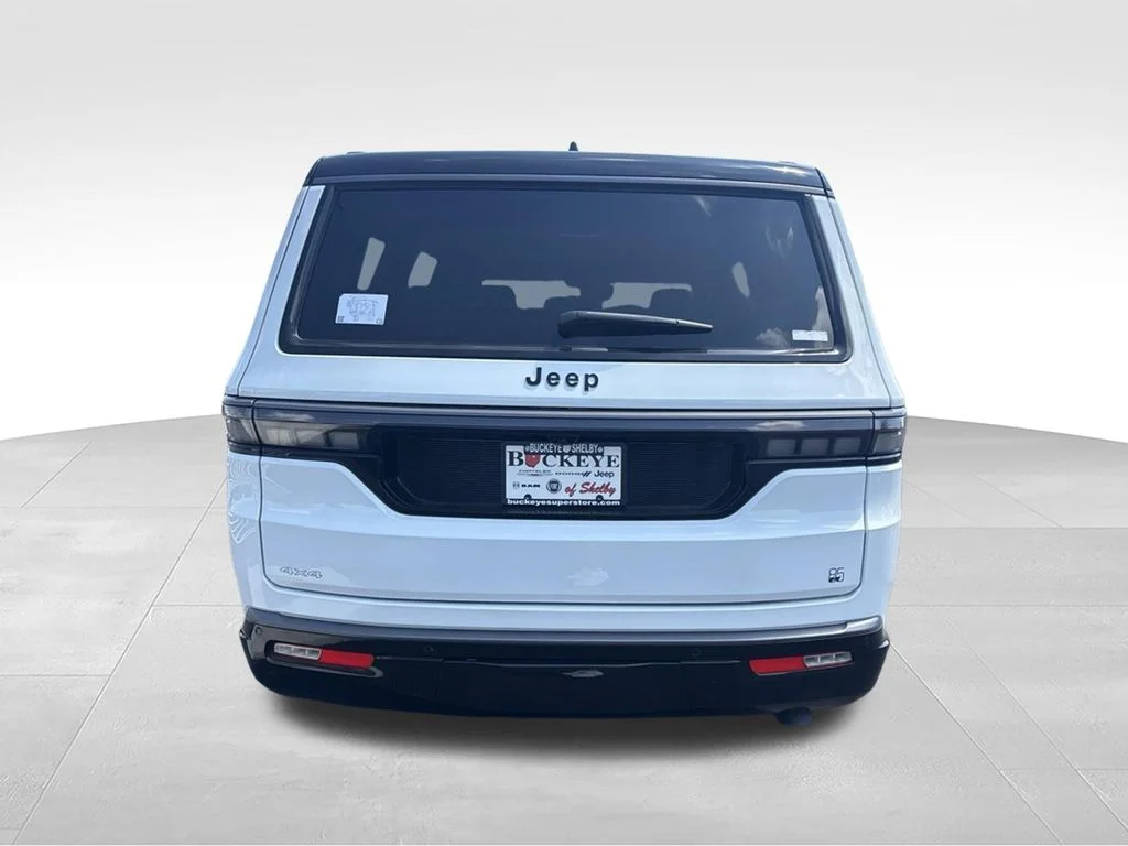 New 2026 Bright White Clear-Coat Exterior Paint Jeep Grand Wagoneer image 4