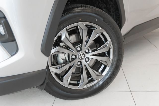 Used 2023 Silver Toyota XLE Premium image 2