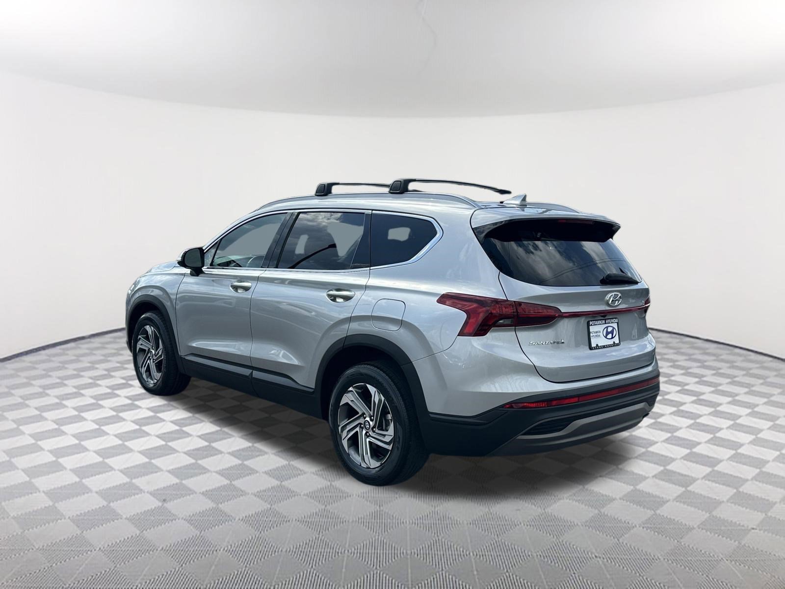 Used 2023 Shimmering Silver Hyundai SEL image 7