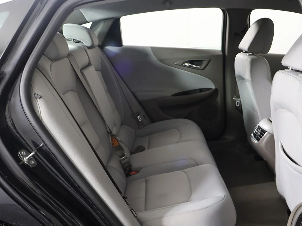 Used 2023 Gray Chevrolet LT image 27