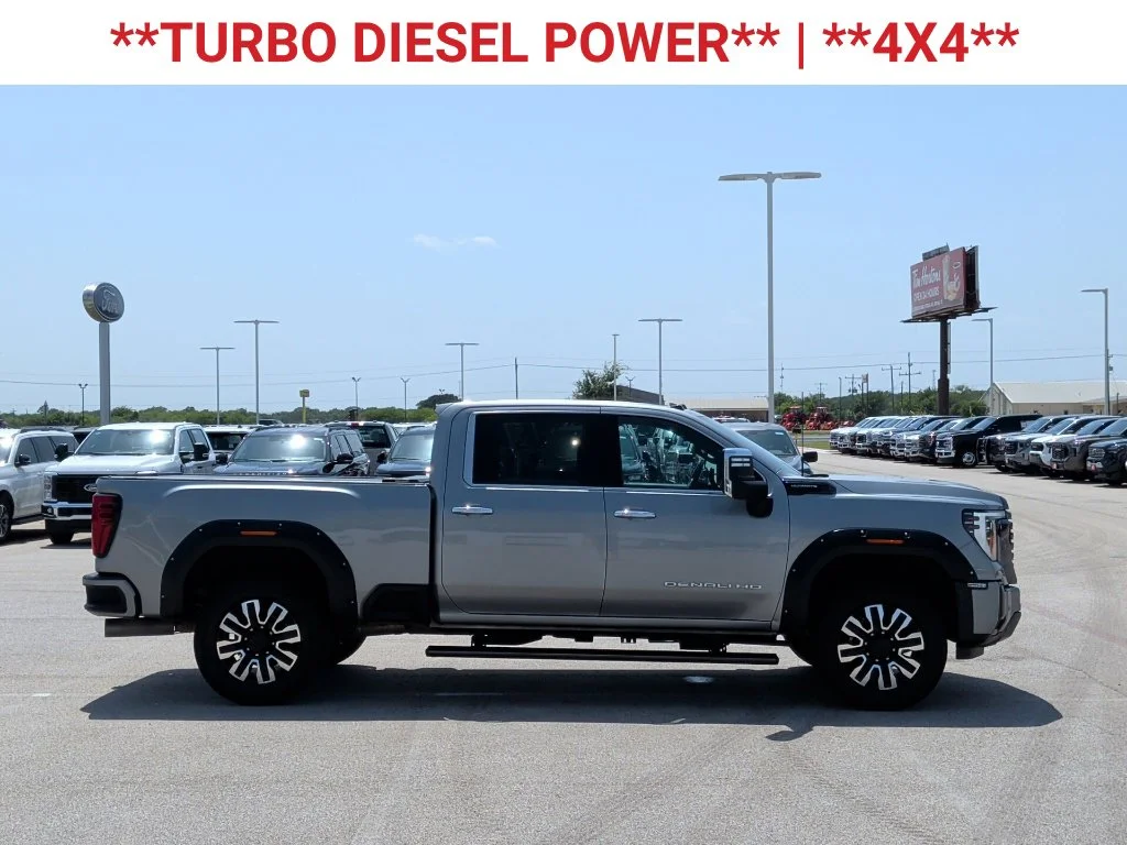 Used 2024 Silver GMC Denali Ultimate image 10