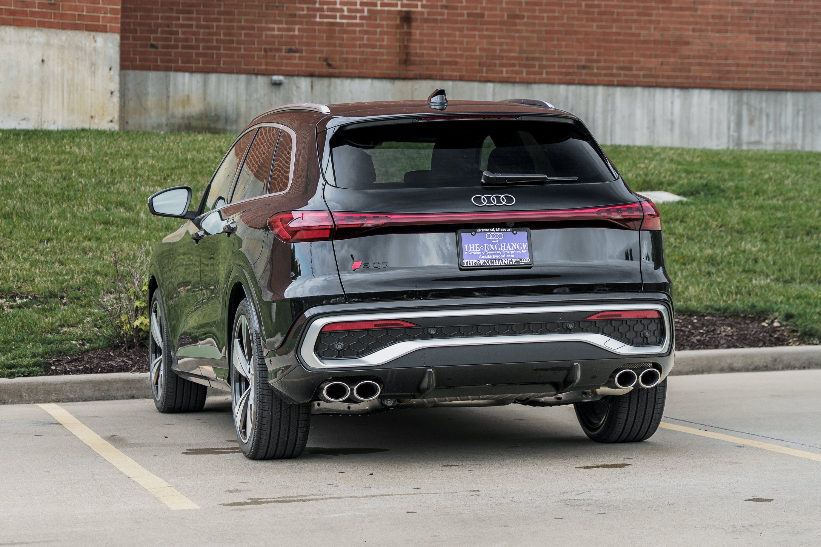New 2026 MYTHOS BLACK Audi Premium Plus image 5
