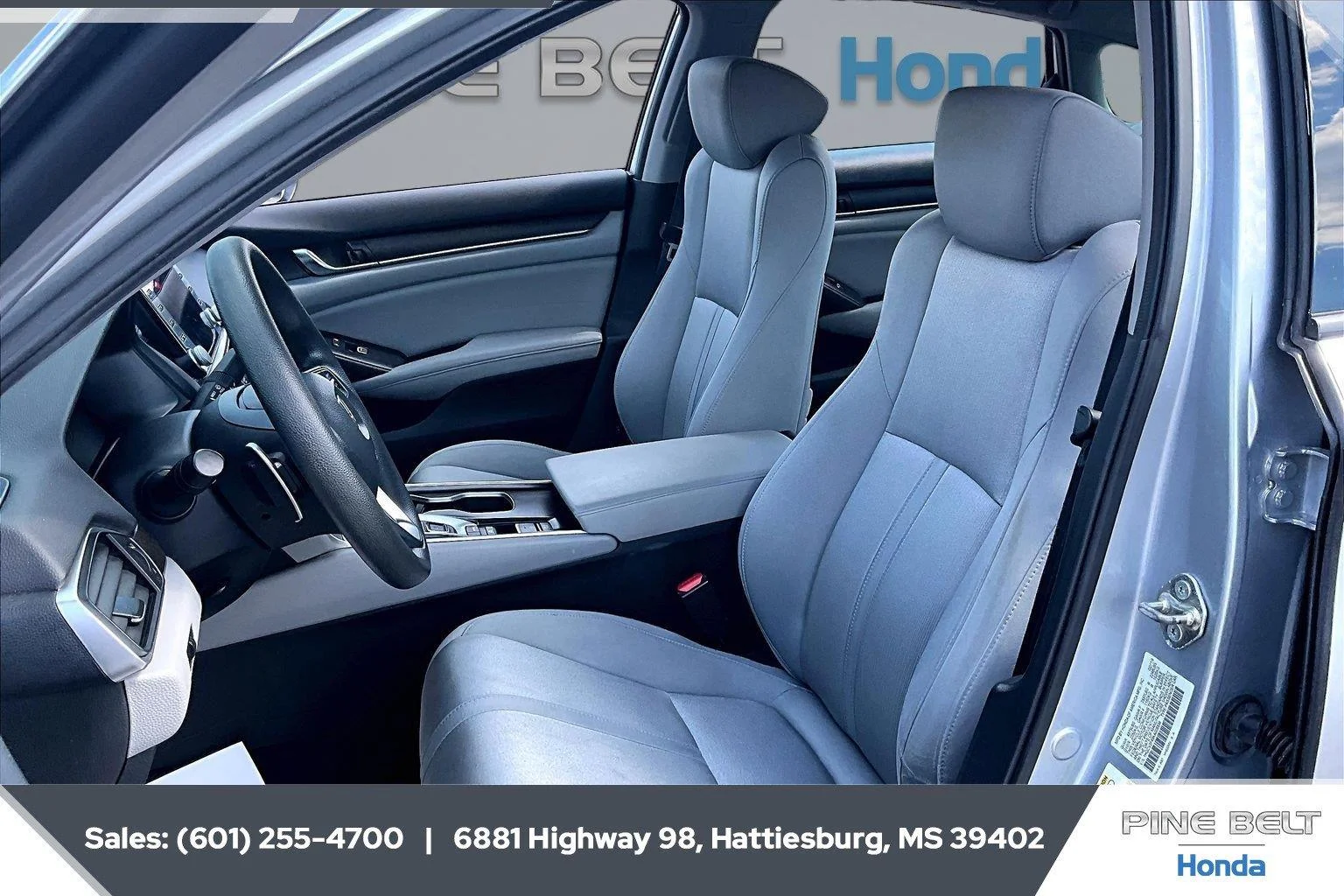 Used 2019 Lunar Silver Metallic Honda EX image 18