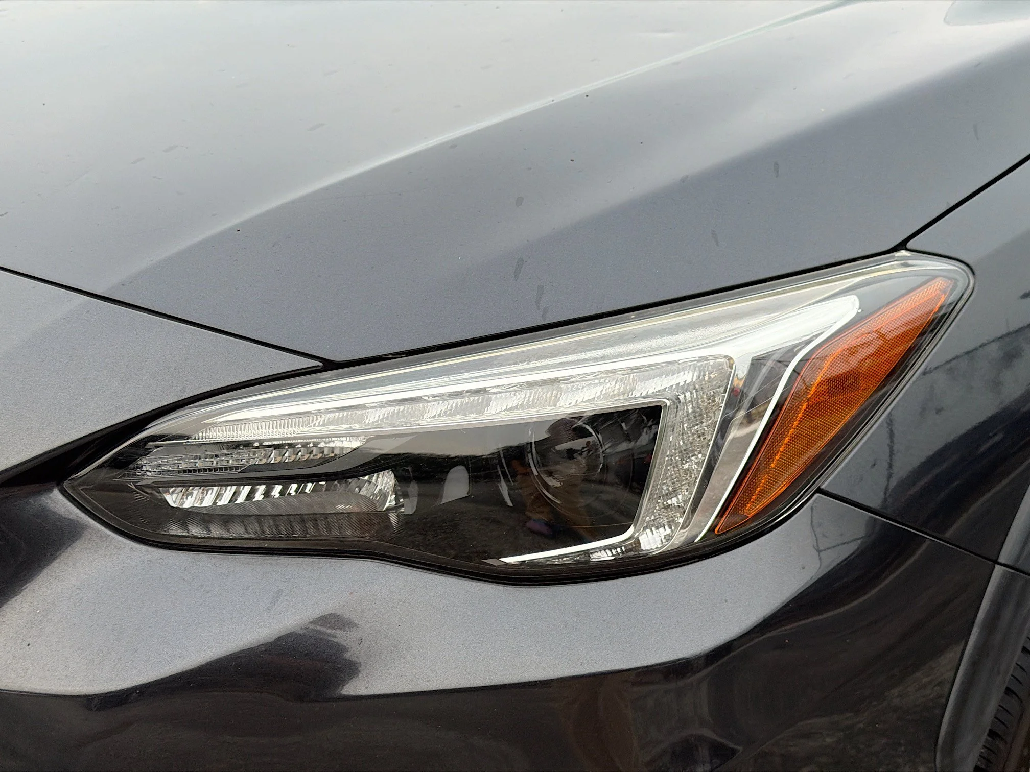 Used 2019 Dark Gray Metallic Subaru Limited image 9