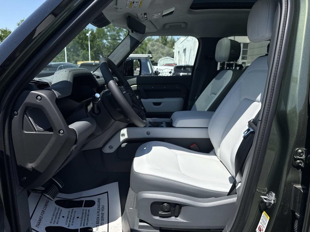 New 2026 Woolstone Green Land Rover X image 18