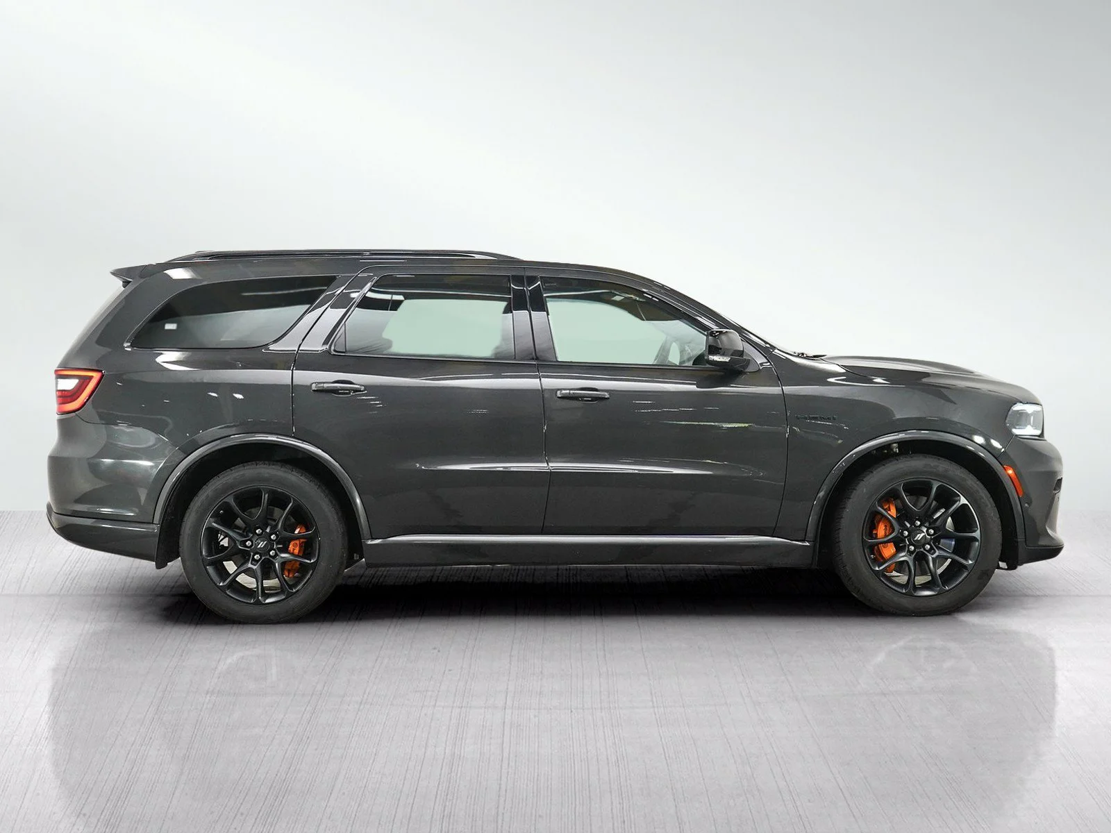 Used 2023 Vapor Gray Dodge R/T image 6